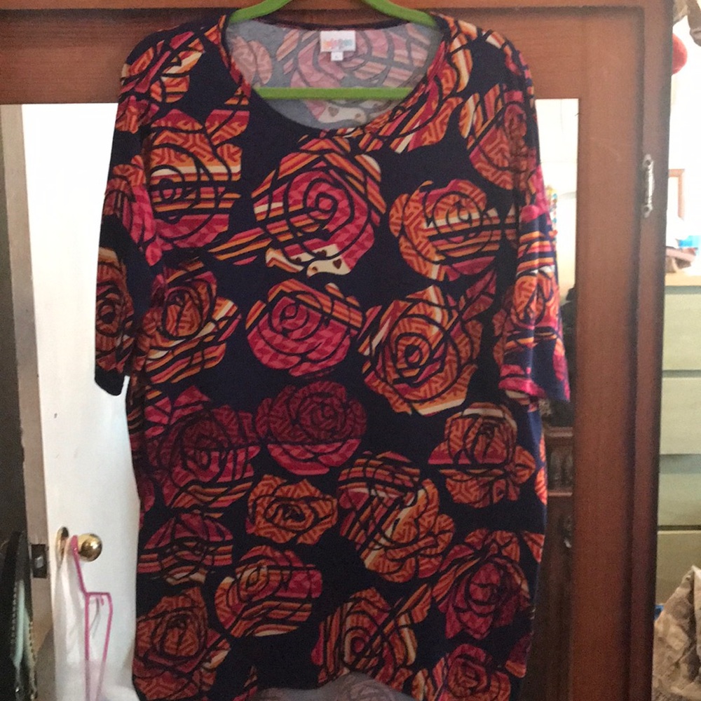 Lularoe size large rose Irma